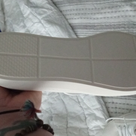 Stuart Weitzman - Picture 8 of 8